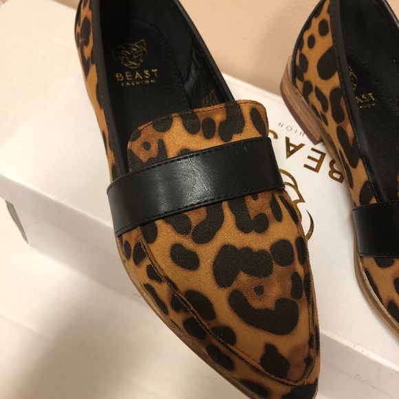 Leopard Slides - Picture 2 of 5